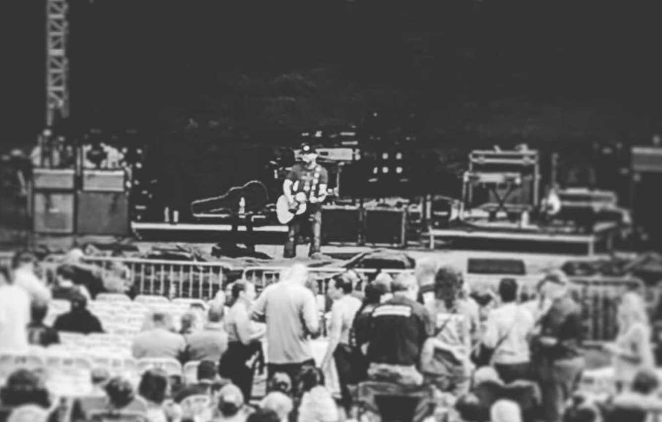 Jon Berman performing at Look Park, Northampton, MA – opening for Aaron Lewis